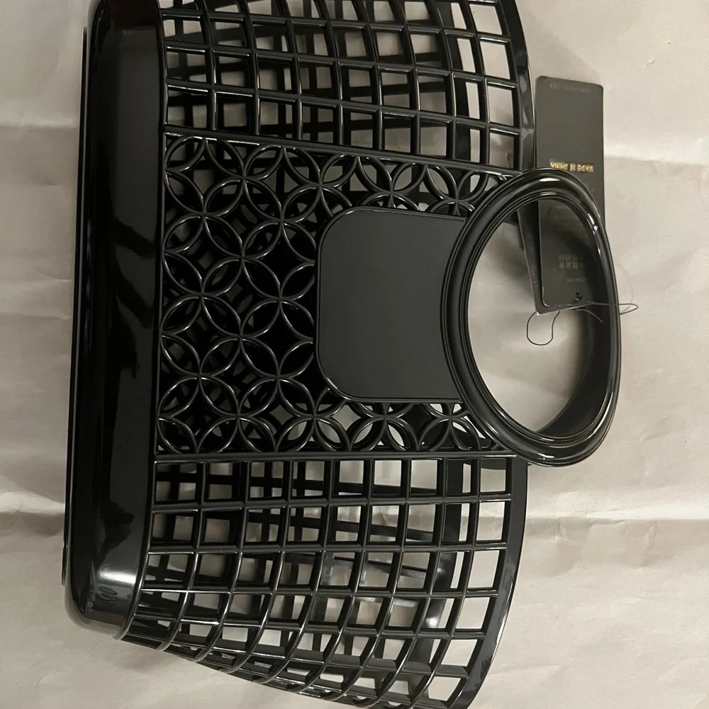 Forever 21 🖤🖤🖤Chic Jellie Bag - NWT